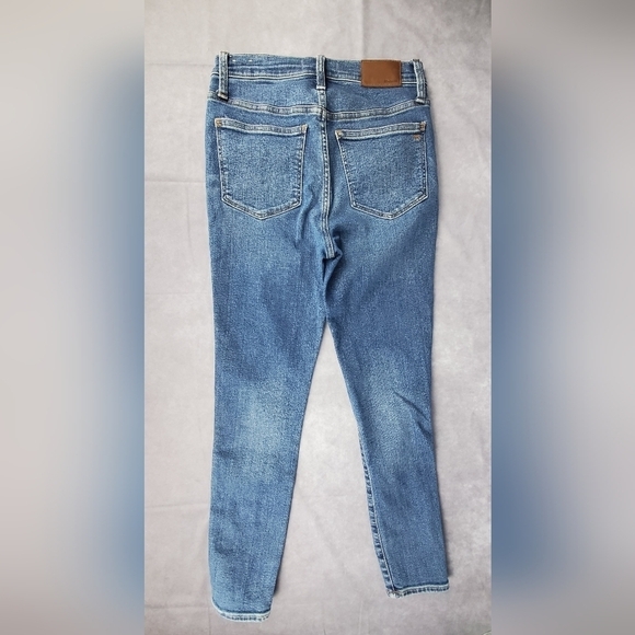 Madwell Petite 10" High-Rise Roadtripper Authentic‎ Jeans in Vinton Wash Size 26 - Picture 6 of 11